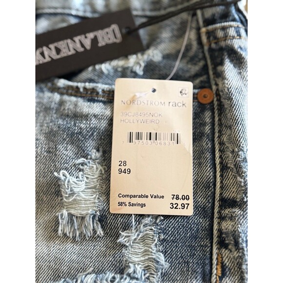 BLANKNYC Women's Hollyweird Distressed Denim Shorts Size 28 - Picture 11 of 11